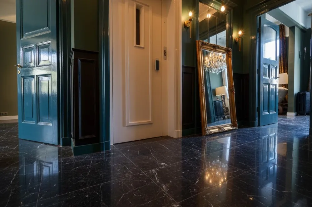 Schilderwerk deuren grachtenpand Amsterdam